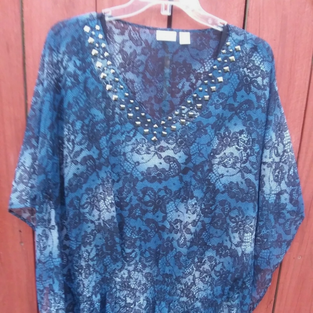 Cato Women's Size XL Blue Stretchy Floral Top With Black Tank Top